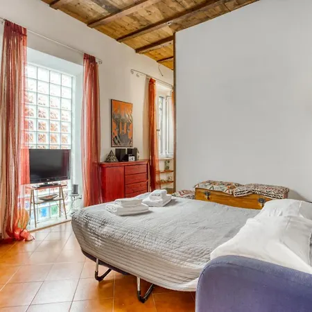 Santa Maria Maggiore Appartement *